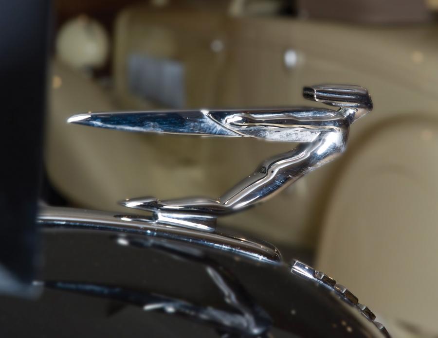 Логотип Auburn 851 SC Speedster 1935 года  (фото 53 из 93)